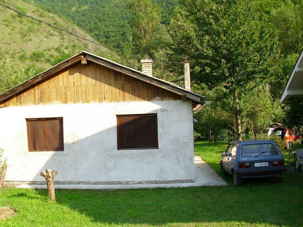 Biosphere Reserve Hostel Bogutovac Dış mekan fotoğraf